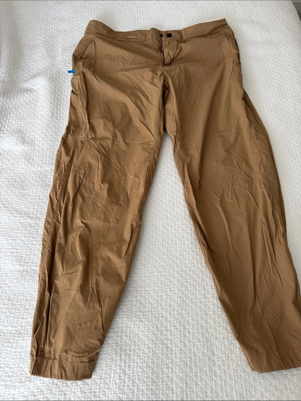 Arc'teryx Men's joggers in Brown Tan - Picture 1 of 5
